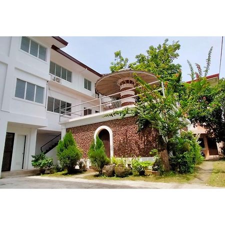 Отель Oyo 799 Ddd Habitat Iloilo Экстерьер фото