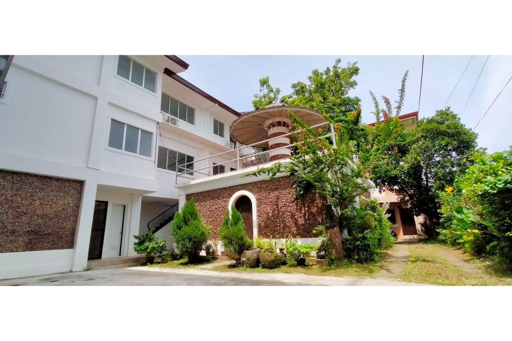 Отель Oyo 799 Ddd Habitat Iloilo Экстерьер фото